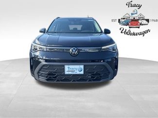 New 2025 Volkswagen Taos SE video 2