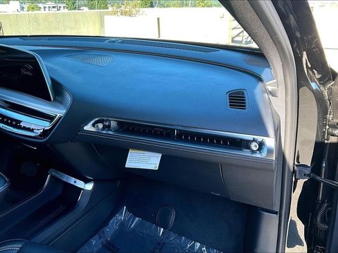 New 2026 Cadillac Lyriq Sport RWD image 32