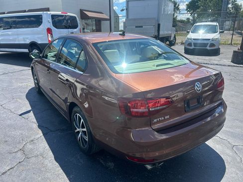 Used 2017 Volkswagen Jetta SE FWD image 7
