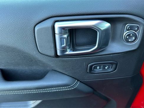 Used 2021 Jeep Wrangler Unlimited Sahara w/ Safety Group image 15