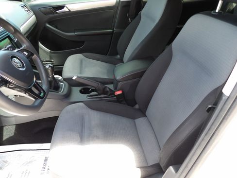 Used 2017 Volkswagen Jetta S FWD image 10