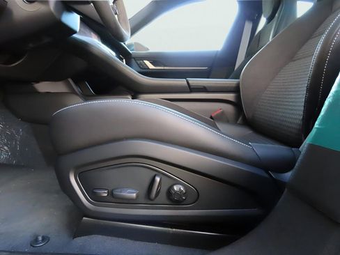 New 2025 Porsche Taycan 4S AWD/4WD image 47