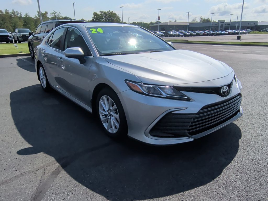 Used 2024 Toyota Camry LE FWD image 2