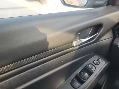 Used 2024 Nissan Altima 2.5 SV image 19