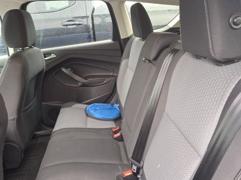 Used 2017 Ford Escape SE w/ Equipment Group 201A image 10