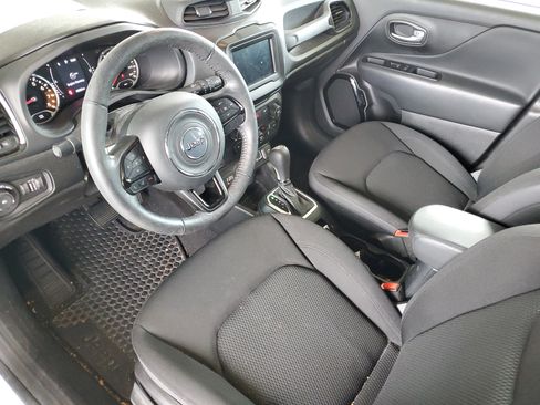 Used 2020 Jeep Renegade Altitude AWD/4WD image 16