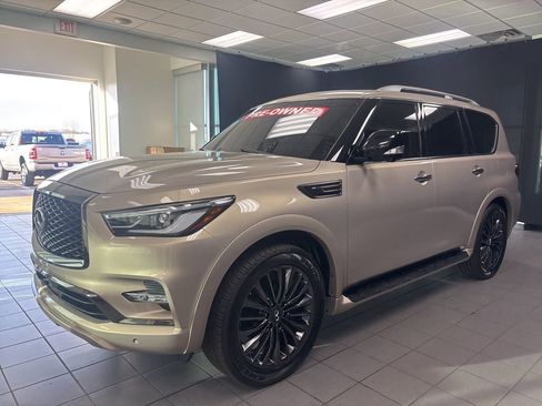 Used 2023 INFINITI QX80 Premium Select w/ All-Season Package RWD image 9