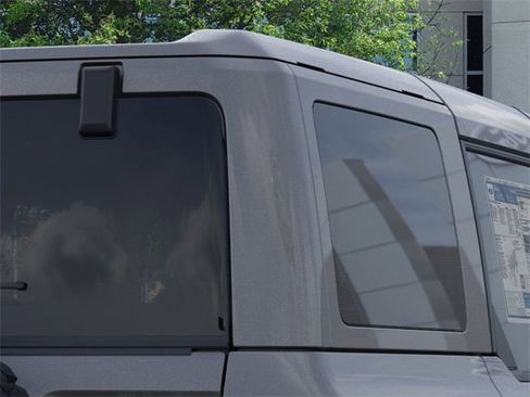 New 2025 Ford Bronco Badlands image 25