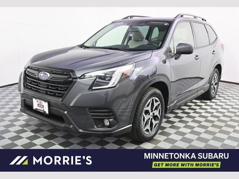 Used 2024 Subaru Forester Premium AWD/4WD image 1