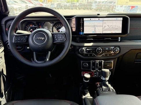 New 2024 Jeep Wrangler Unlimited Rubicon w/ Technology Group image 32