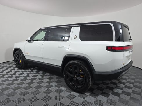 Used 2023 Rivian R1S Adventure AWD/4WD image 3