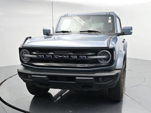 Used 2024 Ford Bronco Outer Banks AWD/4WD image 3