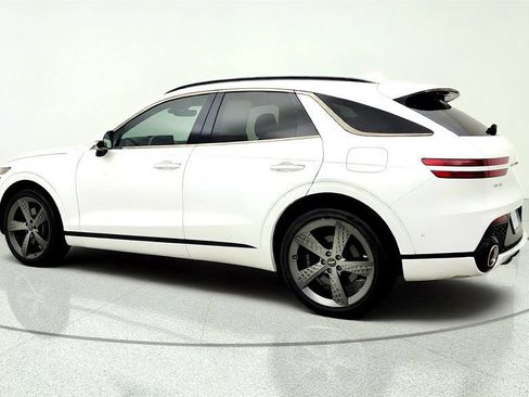 Used 2023 Genesis GV70 2.5T w/ Sport Prestige Package AWD/4WD image 7