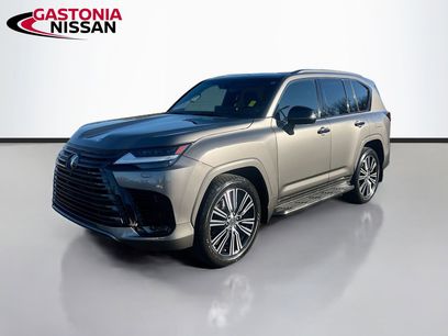 Used 2023 Lexus LX 600 4WD w/ Appearance Package