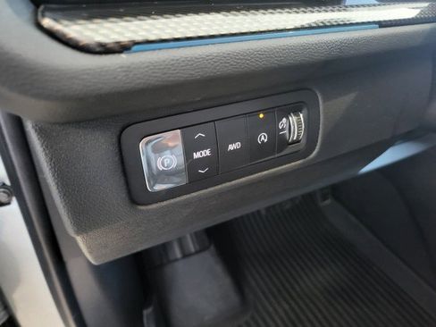 Used 2025 Chevrolet Traverse High Country w/ LPO, Floor Liner Package image 10