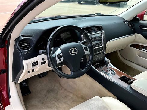 Used 2014 Lexus IS 250C image 17