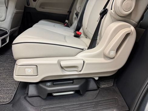 Used 2026 Honda Odyssey Touring image 18