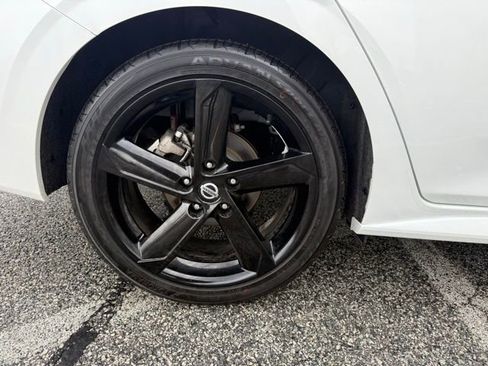 Used 2023 Nissan Sentra SR w/ Midnight Edition Package image 14