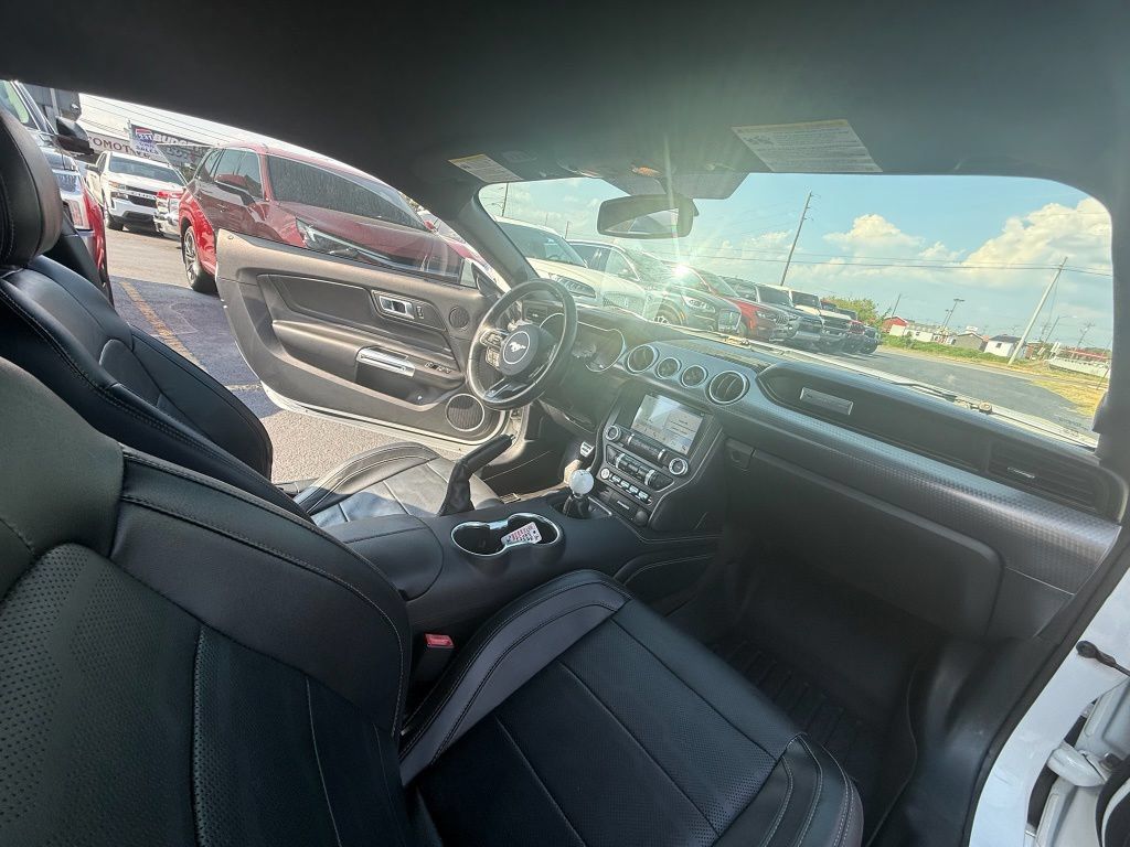 Used 2018 Ford Mustang GT Premium w/ GT Performance Package RWD image 16