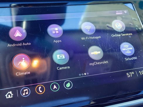 Used 2022 Chevrolet Bolt EUV Premier w/ Sun & Sound Package image 4