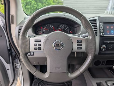 Used 2019 Nissan Frontier S RWD image 13