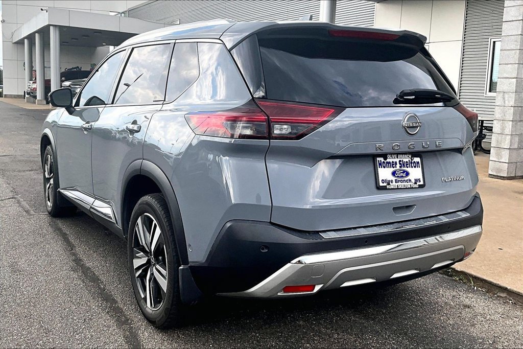 Used 2022 Nissan Rogue Platinum w/ Head-Up Display Package FWD image 3