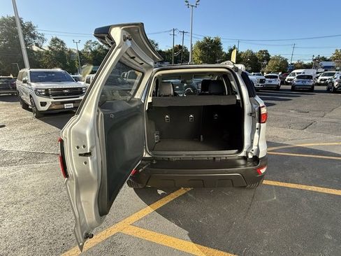 Used 2022 Ford EcoSport SES image 8