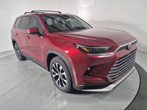 New 2026 Toyota Grand Highlander Hybrid MAX Limited image 6