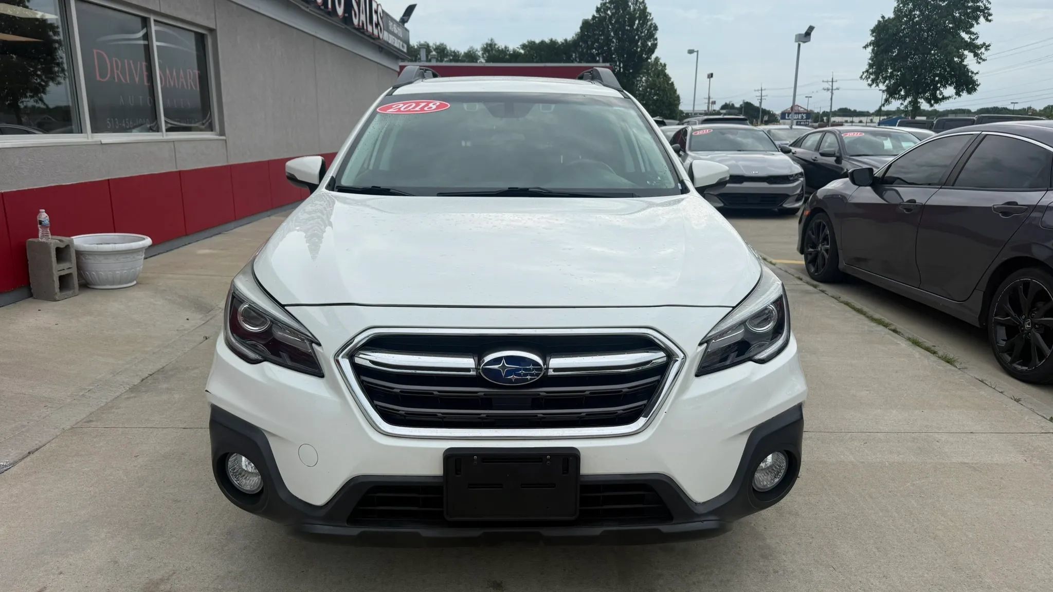Used 2018 Subaru Outback 3.6R Limited AWD/4WD image 5