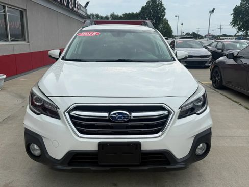 Used 2018 Subaru Outback 3.6R Limited AWD/4WD image 5