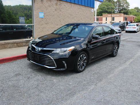 Used 2016 Toyota Avalon XLE Plus FWD image 3