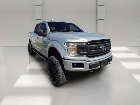 Used 2018 Ford F150 XLT w/ Equipment Group 302A Luxury AWD/4WD image 3
