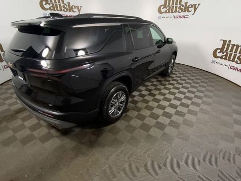 Used 2024 Chevrolet Traverse LT AWD/4WD image 8