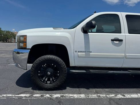 Used 2007 Chevrolet Silverado 2500 LT w/ 2LT Convenience Package RWD image 10