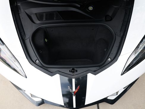 Used 2020 Chevrolet Corvette Stingray Coupe w/ Z51 Performance Package RWD image 21