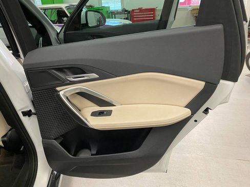 Used 2025 BMW X1 xDrive28i image 15