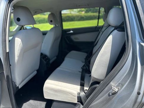 Used 2019 Volkswagen Tiguan S w/ Driver Assistance Package FWD image 15