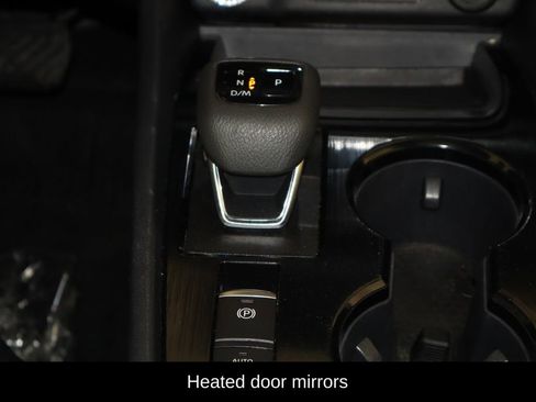Used 2024 Nissan Rogue SV w/ SV Premium Package FWD image 13