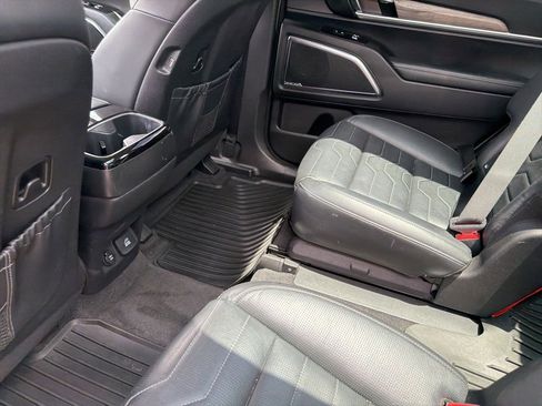 Used 2022 Kia Telluride SX w/ SX Prestige Package AWD/4WD image 25