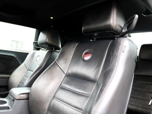 Used 2014 Dodge Challenger SXT image 28