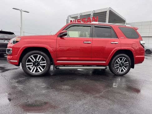 Used 2020 Toyota 4Runner Limited image 2