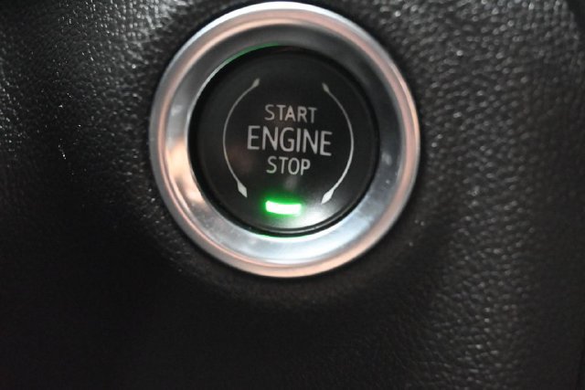 Used 2021 GMC Sierra 1500 AT4 w/ Technology Package AWD/4WD image 21