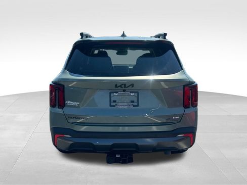 Used 2025 Kia Sorento SX AWD/4WD image 4