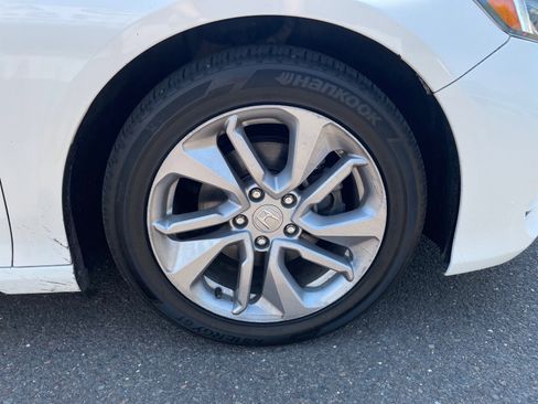 Used 2018 Honda Accord LX image 25