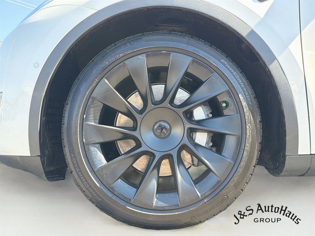 Used 2021 Tesla Model Y Long Range AWD/4WD image 38