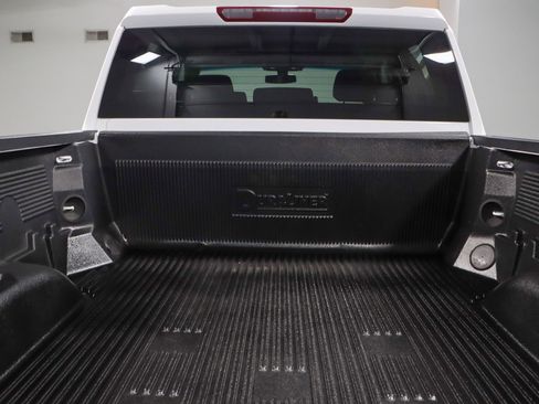 Used 2022 Chevrolet Silverado 2500 Custom w/ Custom Value Package image 29