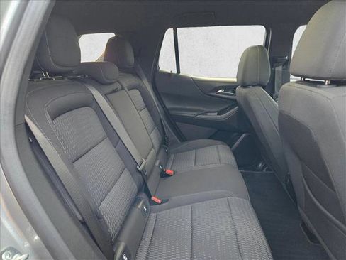 Used 2025 Chevrolet Equinox LT image 22