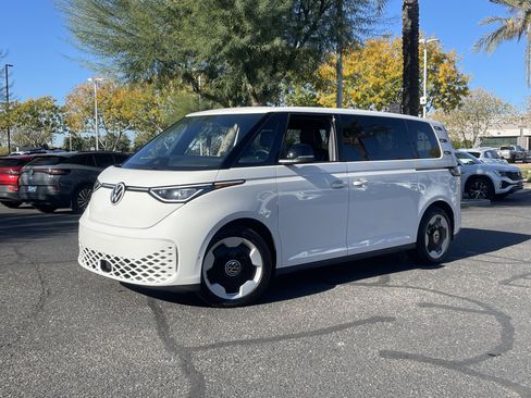 Certified 2025 Volkswagen ID. Buzz Pro S image 31