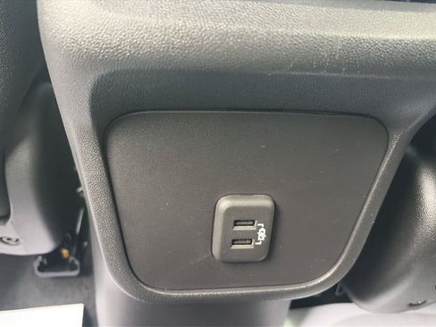 Used 2023 Chevrolet Equinox LT AWD/4WD image 26