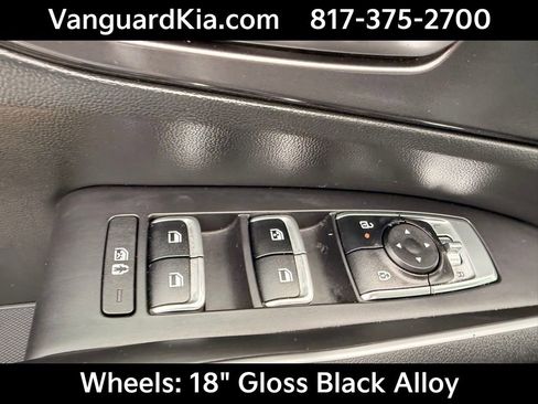 Certified 2025 Kia Sorento S image 15